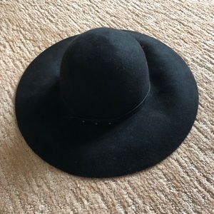 Halogen felt hat with soft brim